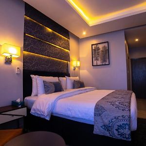 Blue Apple Hotel